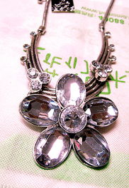 批发零售饰品 3元起批，千款精选，美发饰品全方位供应