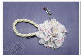 欧美原单饰品厂价直供 胸花、帽花、鞋花、羽毛花、婚纱与美发饰品一站式采购指南